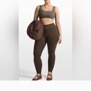 NikeSKIMS RIBBED SEAMLESS MICRO SCOOP BRA

Dusty Oakmoss